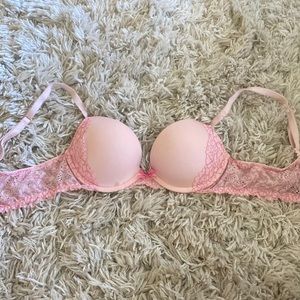 very sexy push up Victoria’s Secret bra 32A